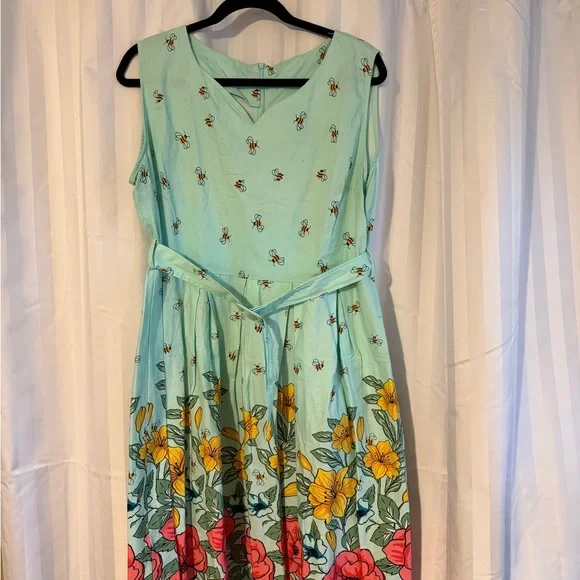 Amazon Mint Green Floral Midi Dress - Picture 1 of 2